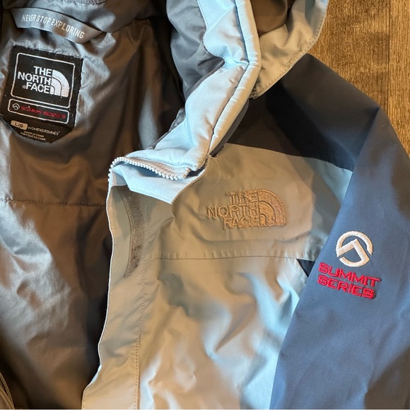 The North Face, women’s winter coat, size L - Picture 6 of 8